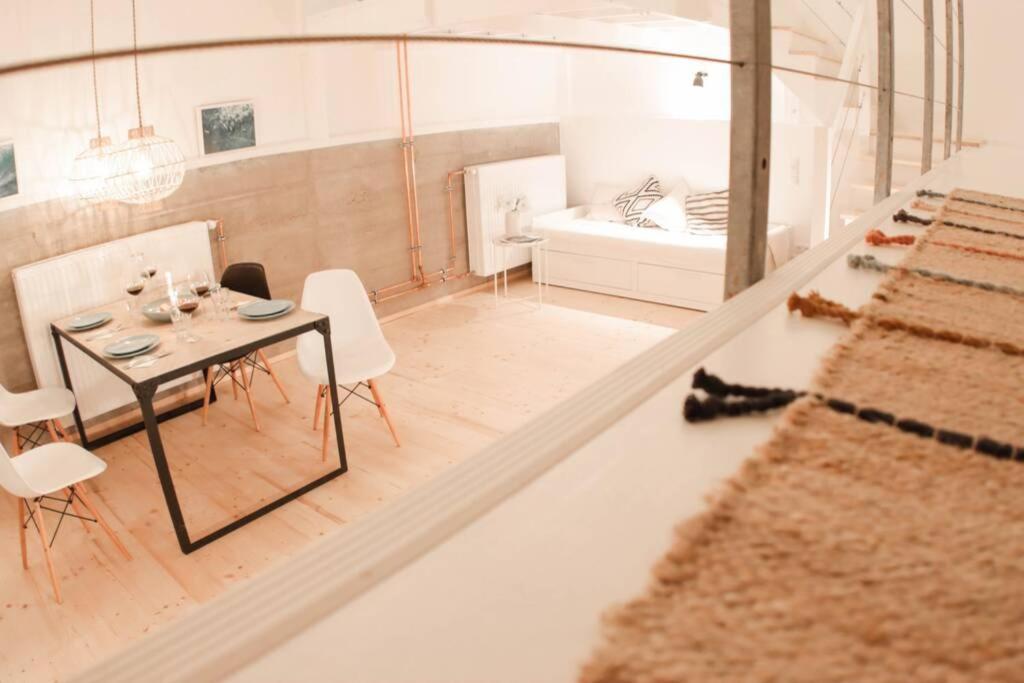Pool-Loft: Wandern, Erholen & Sauna Siebengebirge Erpel Exterior foto